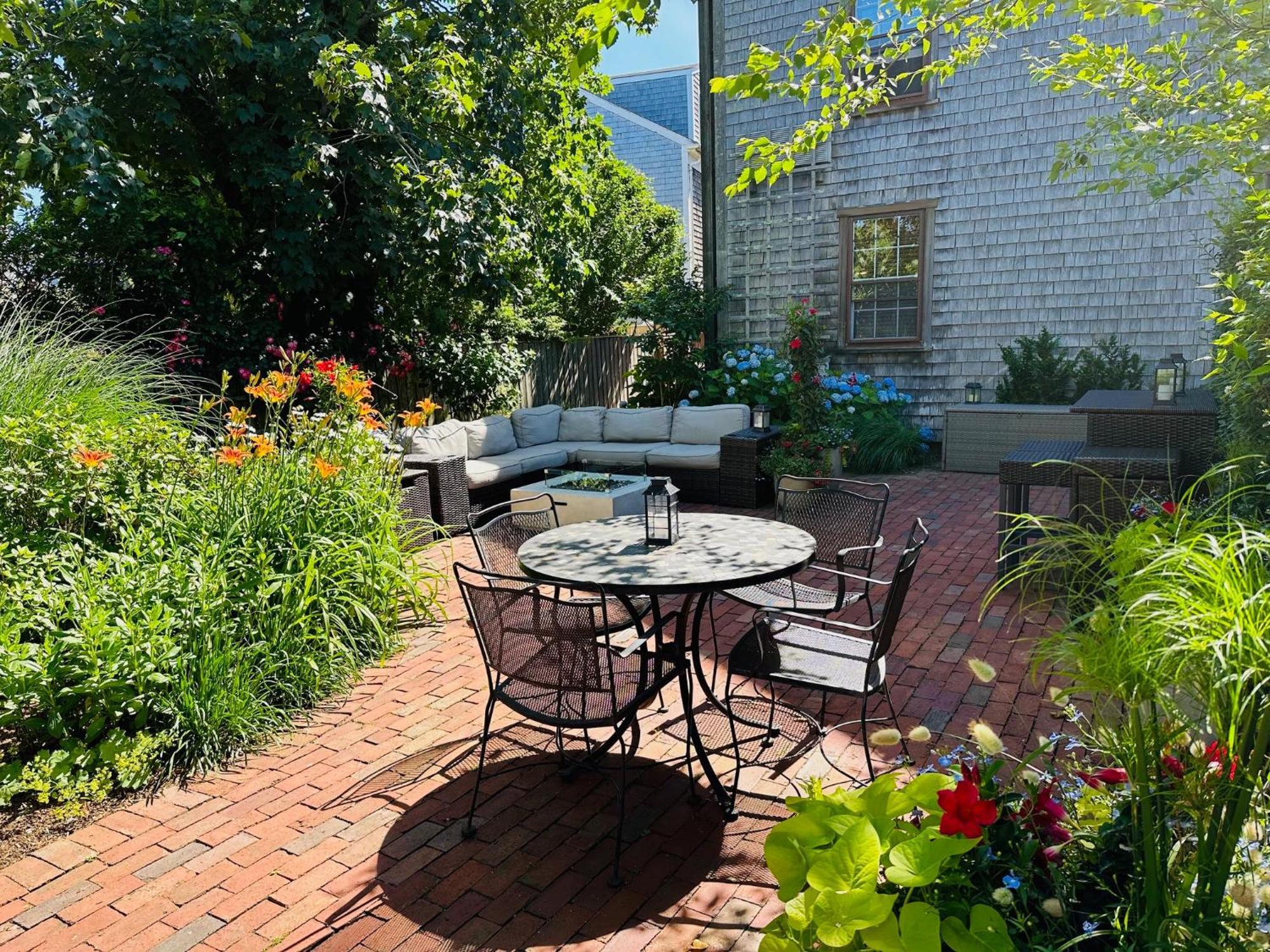 Seven Sea Street Inn Nantucket Esterno foto